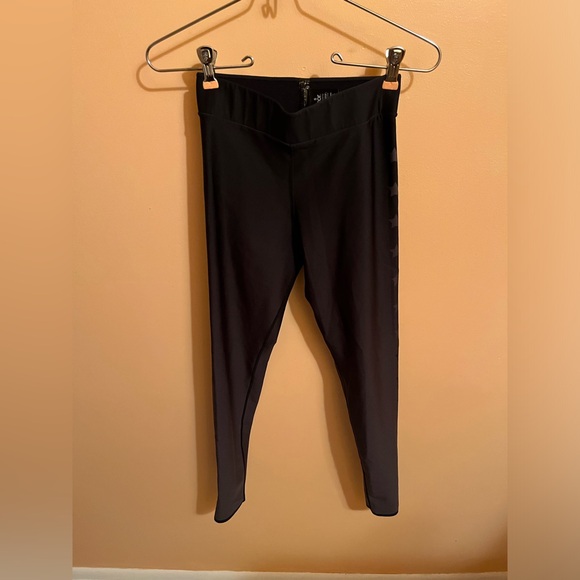 LAST CHANCE | Cor by Ultracor Ombre Star Leggings in Black - Picture 3 of 11